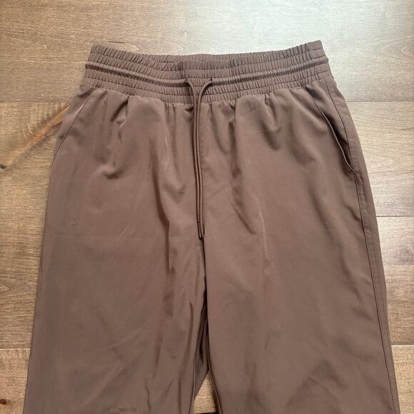 Gap Women's GapFit High Rise Runaround Pants size Small in Peppercorn Brown - Picture 2 of 7